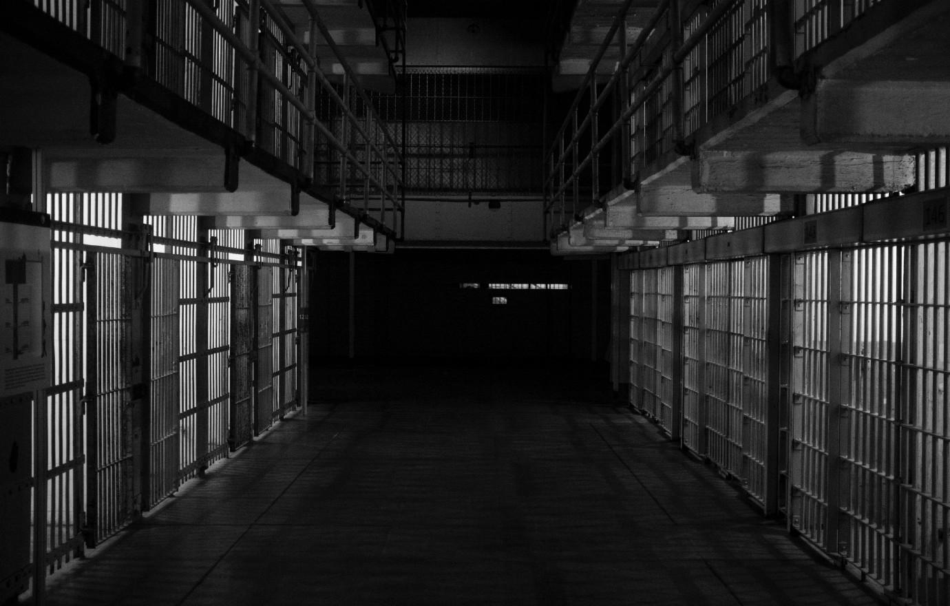 prison unsplash