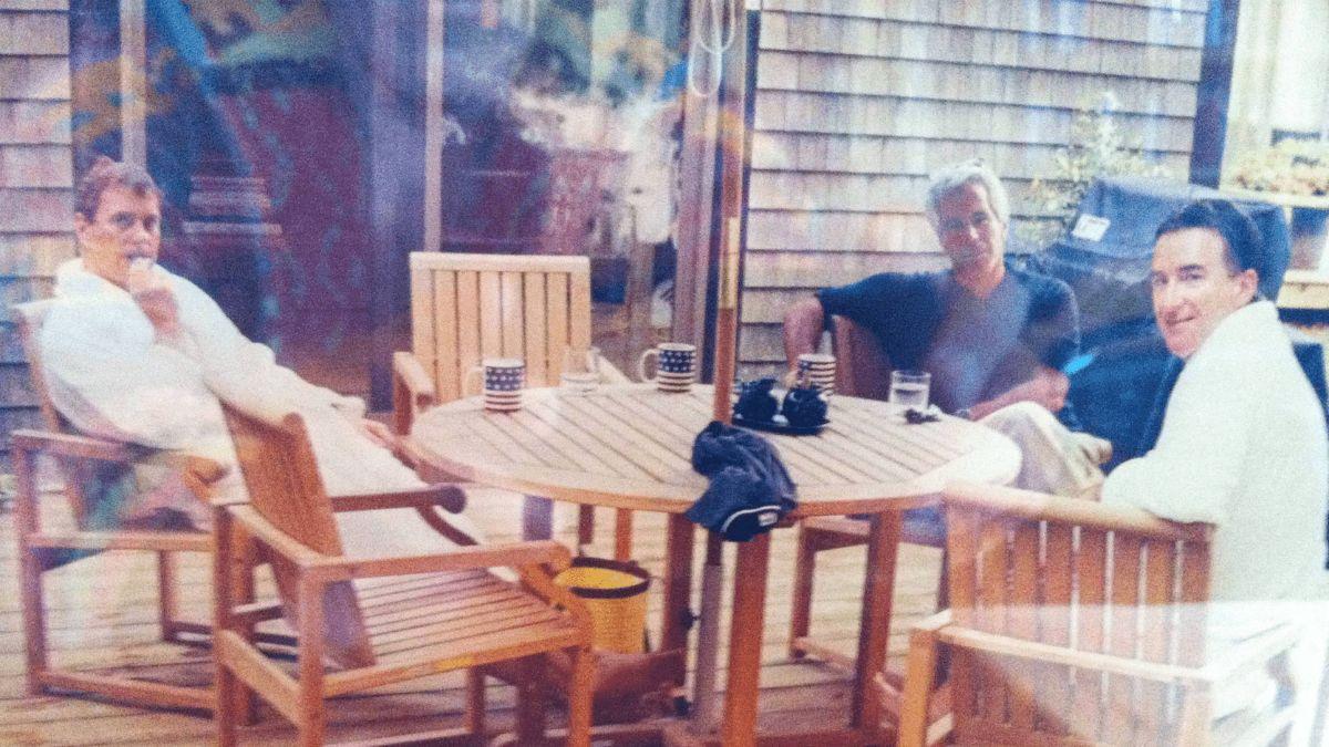Photo of Andrew Windsor, Jeffrey Epstein and Peter Mendelson