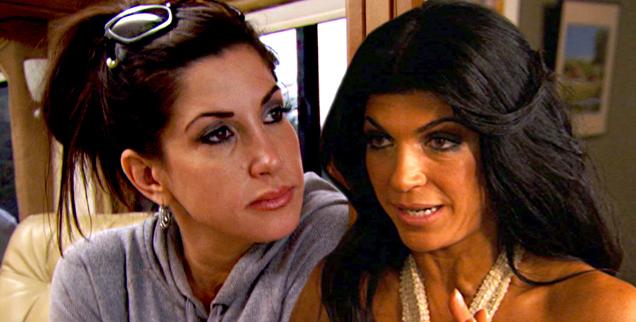 Teresa Giudice And Jacqueline Laurita Kiss And Make Up But Is It All For