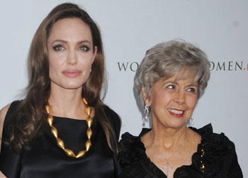 //angelina jane pitt gay rights