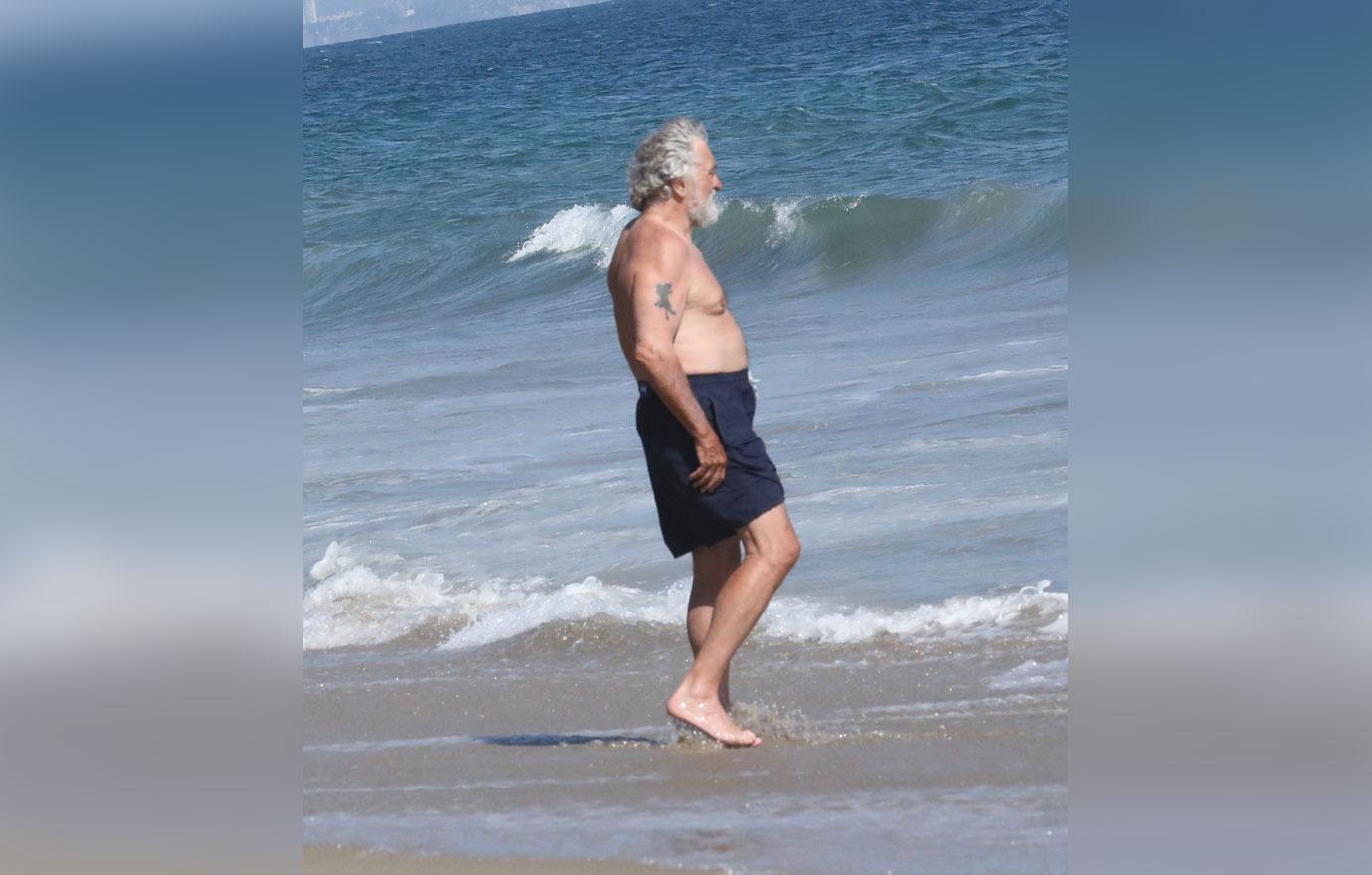 Robert De Niro Splashes In Ocean Celebrates 75th Birthday