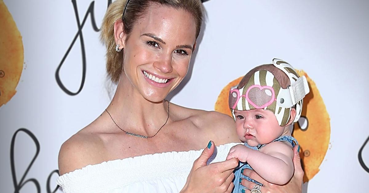 [PICS] Meghan King Edmonds Poses Nude with Daughter Aspen