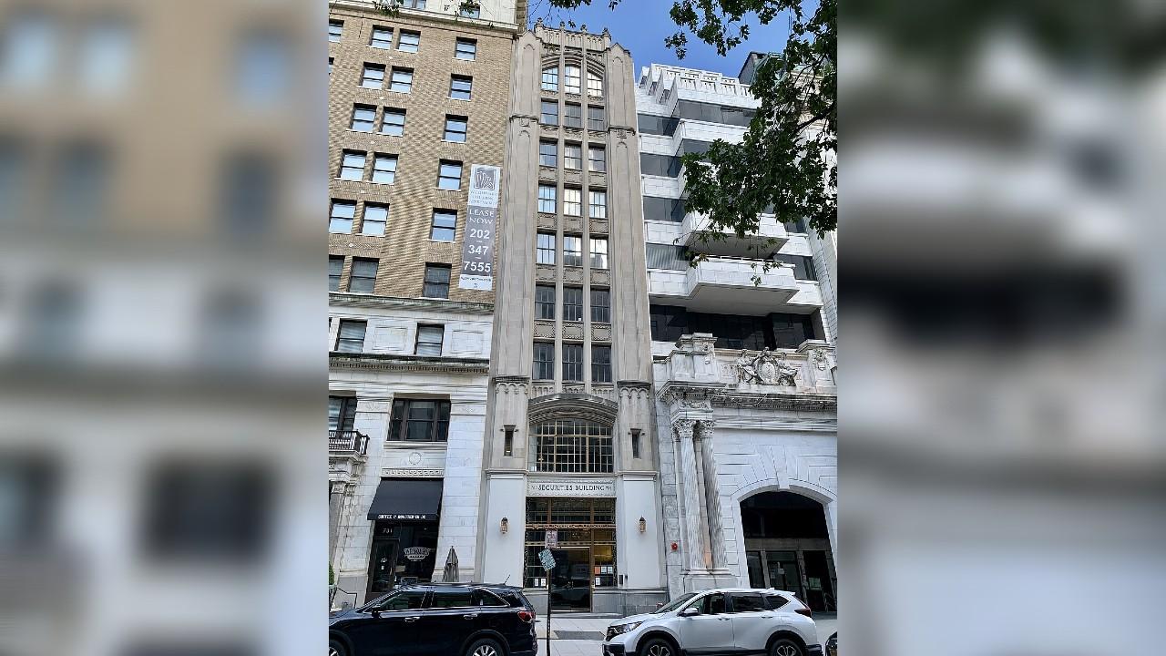Security analysts are worried that the building is so close to government facilities.