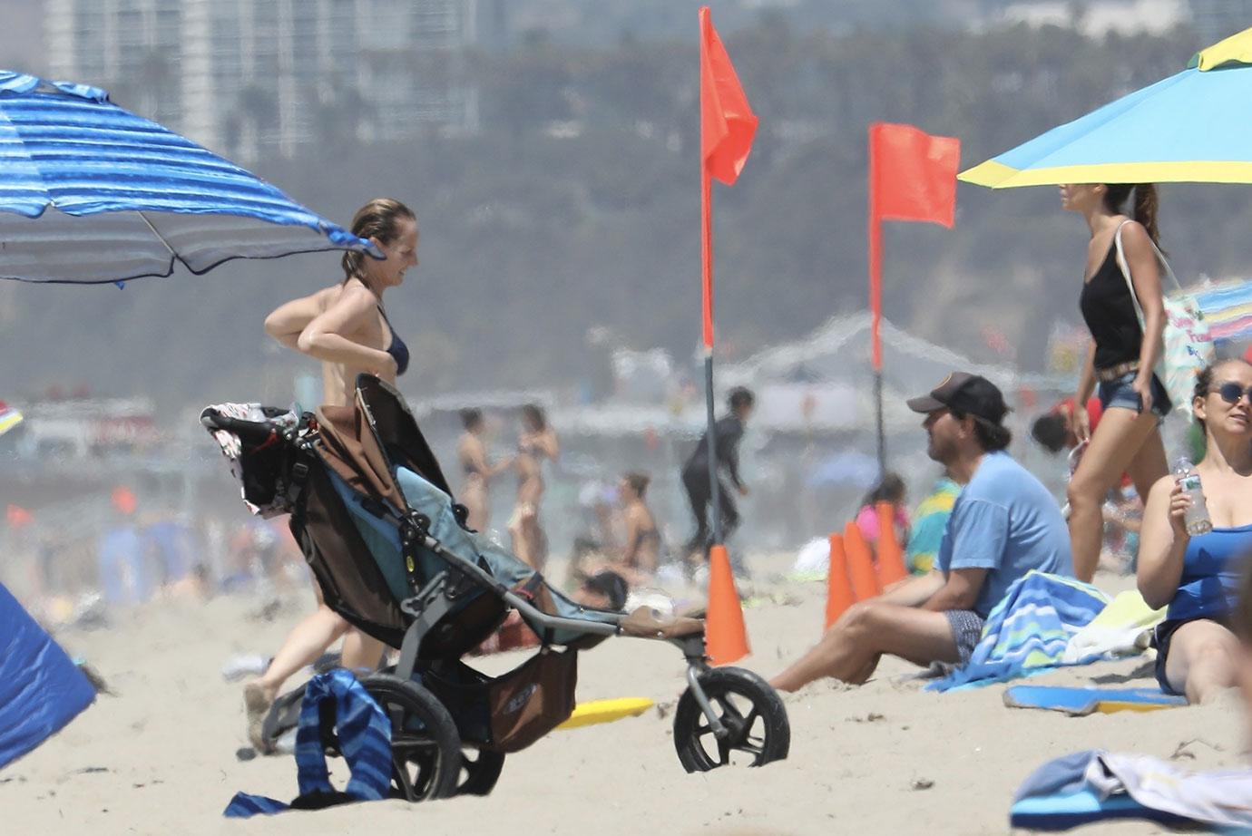 Helen Hunt beach ex matthew carnahan