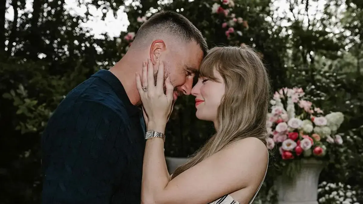 Travis Kelce asked Taylor Swift to marry him in summer 2025.