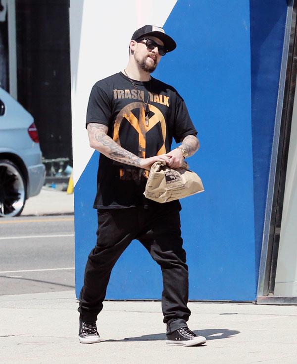 Joel Madden Not Wearing Wedding Ring Photos -- Nicole Richie’s Husband Spotted In L.A.