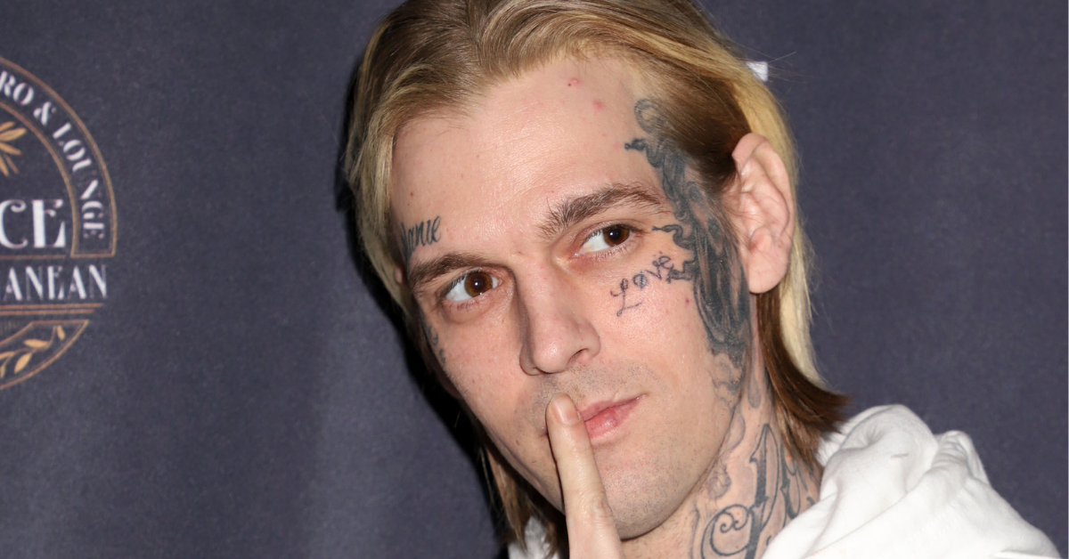 Aaron Carter Tattoos A Massive Butterfly On His Face To Cover Fiancés Name 7949