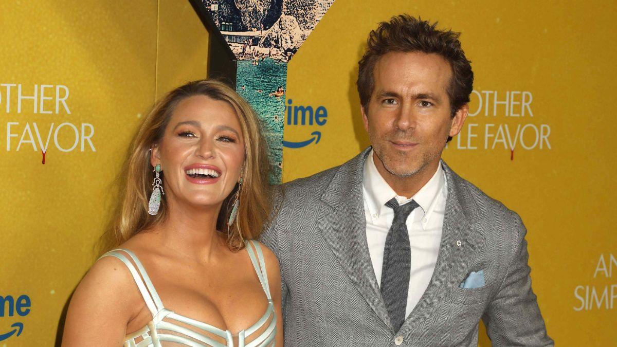 picture of Blake Lively and Ryan Reynolds