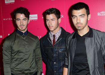 Jonas-Brothers-Cancel-Tour-Rift- Band-jobro-