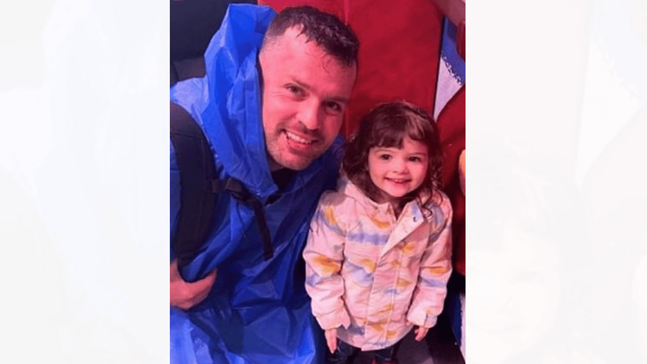 Scholtes left the two-year-old locked outside in his hot car.