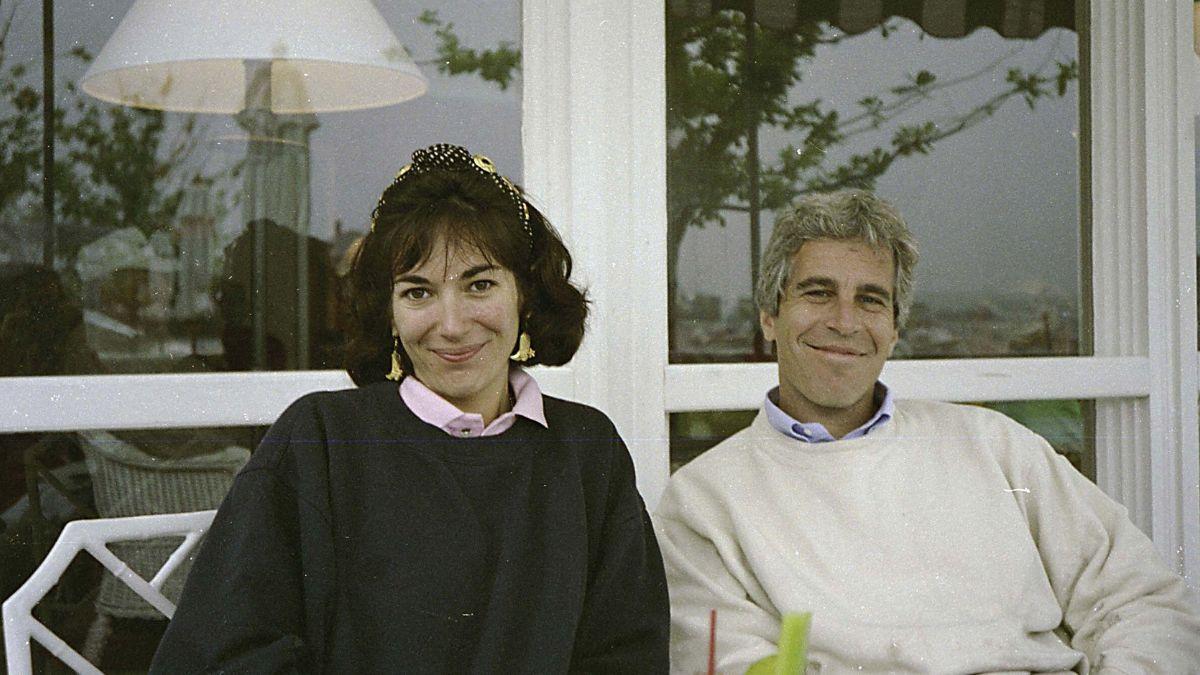 Phot of Ghislaine Maxwell  and Jeffrey Epstein