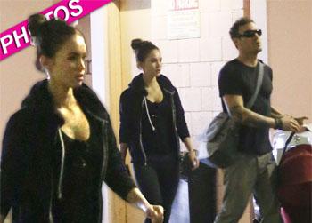 //meganfox_fameflynet