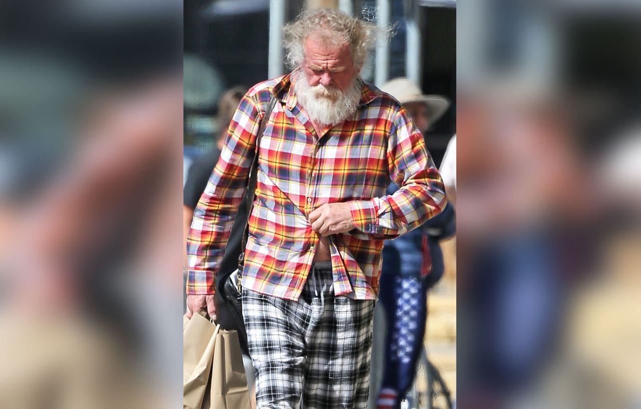 Aging Nick Nolte Caught Shopping In Bizarre Outfit – See Photos