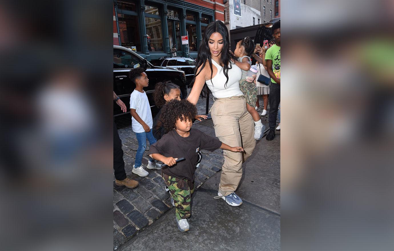 Kanye West, Kim Kardashian & Kids Leave Queens Church Performance