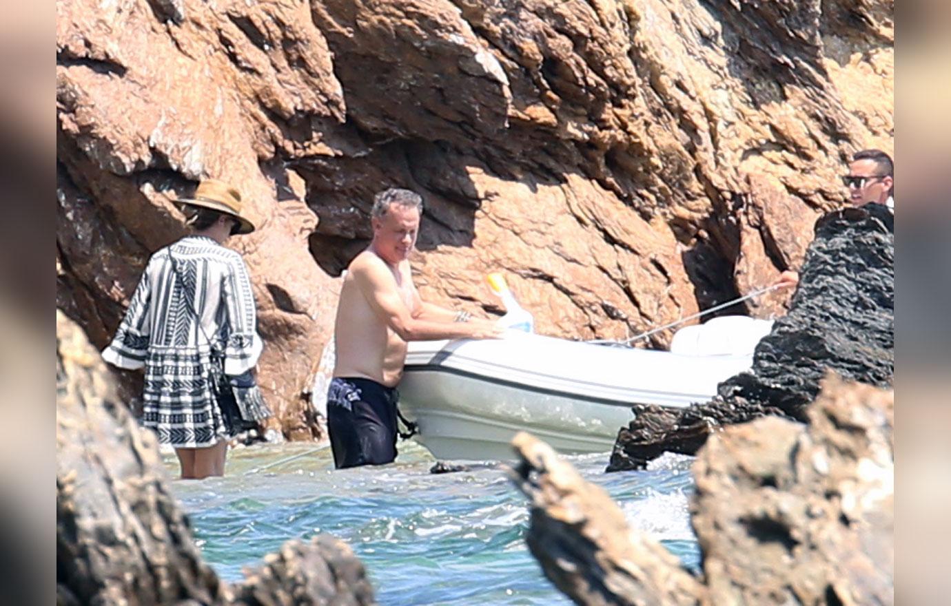 Tom Hanks Shirtless Wife Vacation Greece