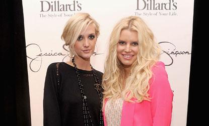 //jessica ashlee simpson promote clothing line