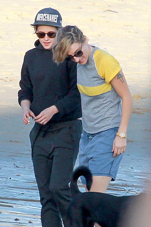 Kristen Stewart & Girlfriend Romantic Beach Day