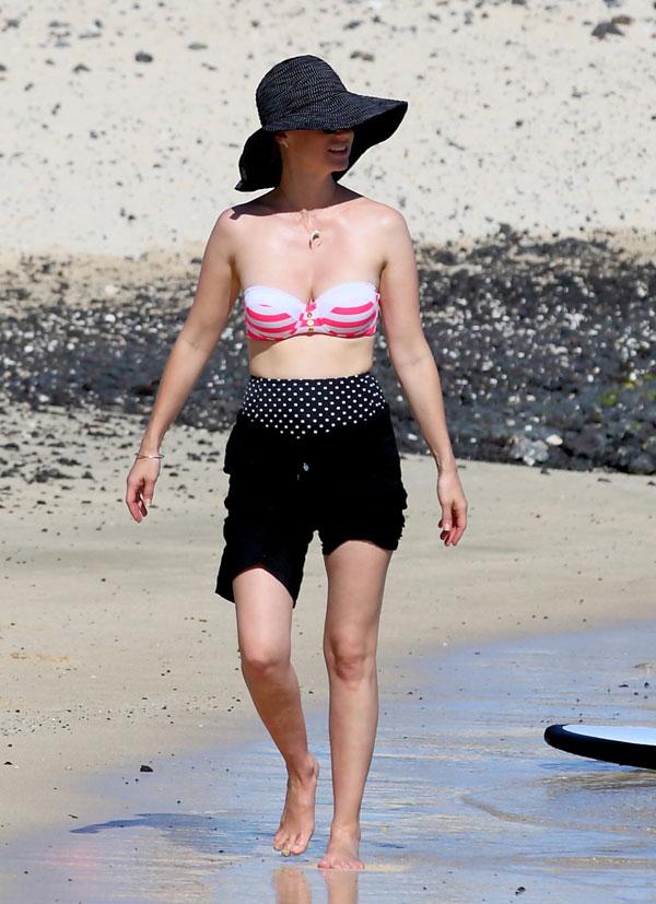 January Jones Bikini Hawaii Photos