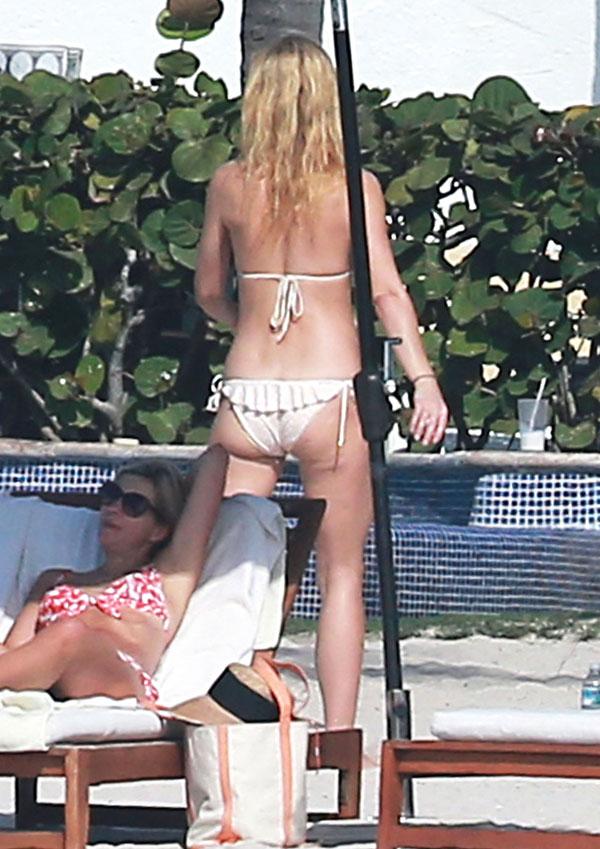 //gwyneth paltrow bikini​ body