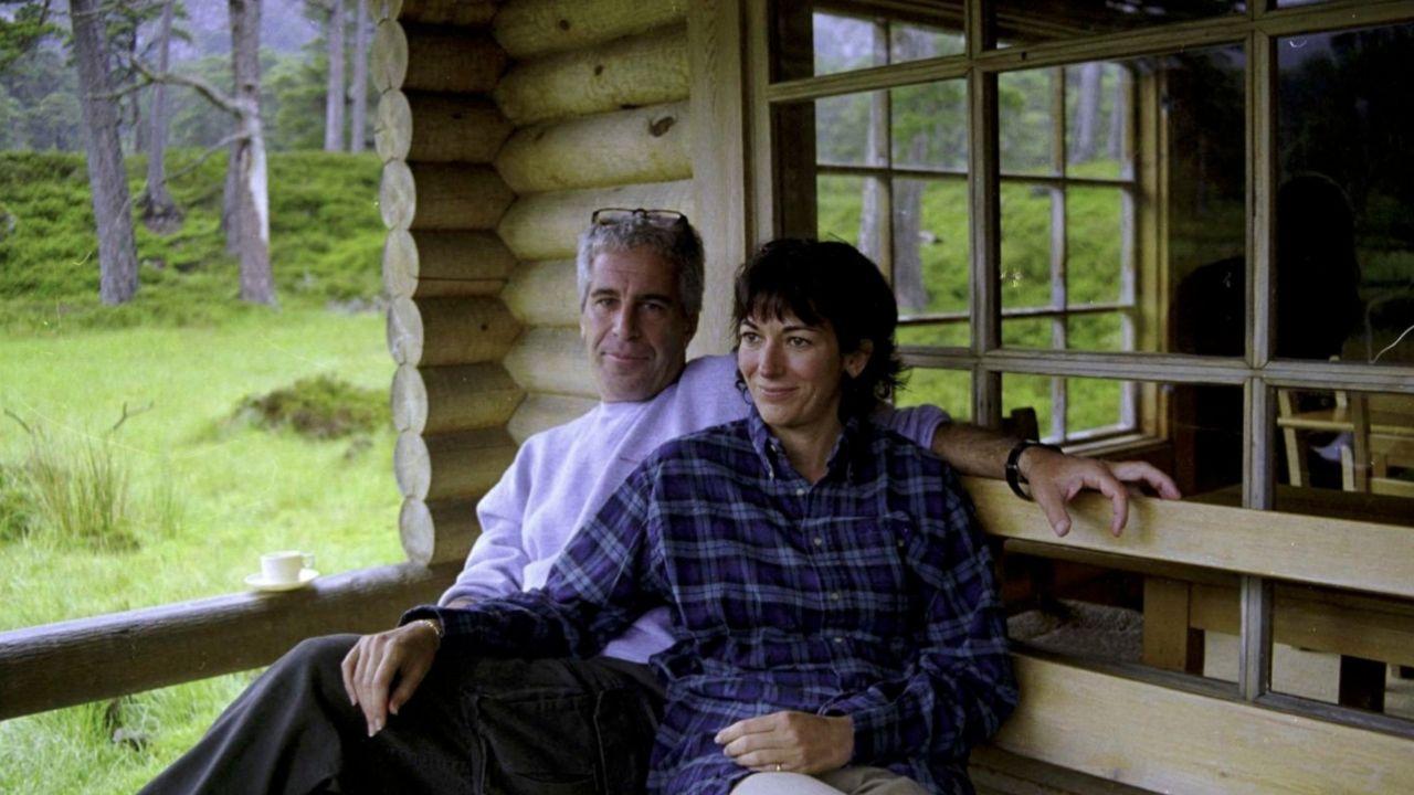 Photo of Jeffrey Epstein and Ghislaine Maxwell