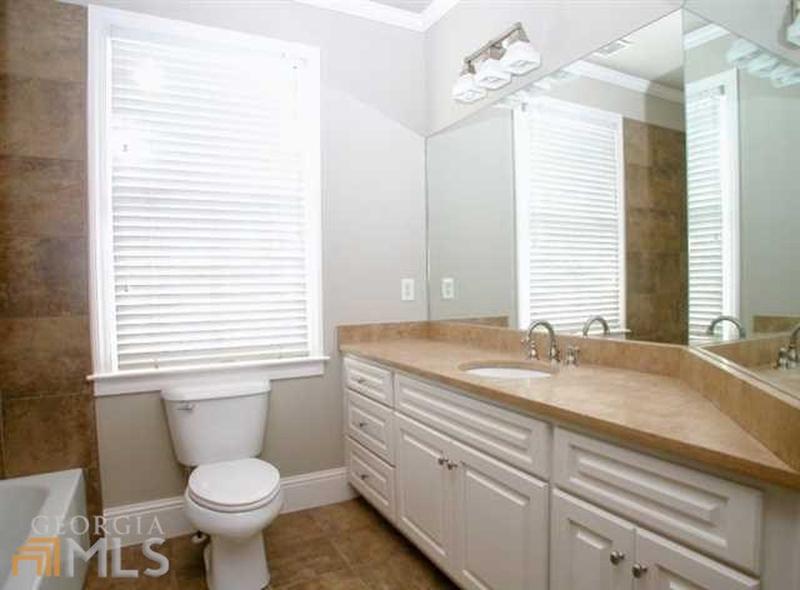 Bobbi Kristina Brown Dead Bathtub Atlanta Townhome Photos