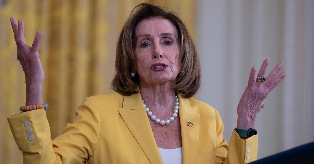 nancy pelosi  percent return stock investments  report