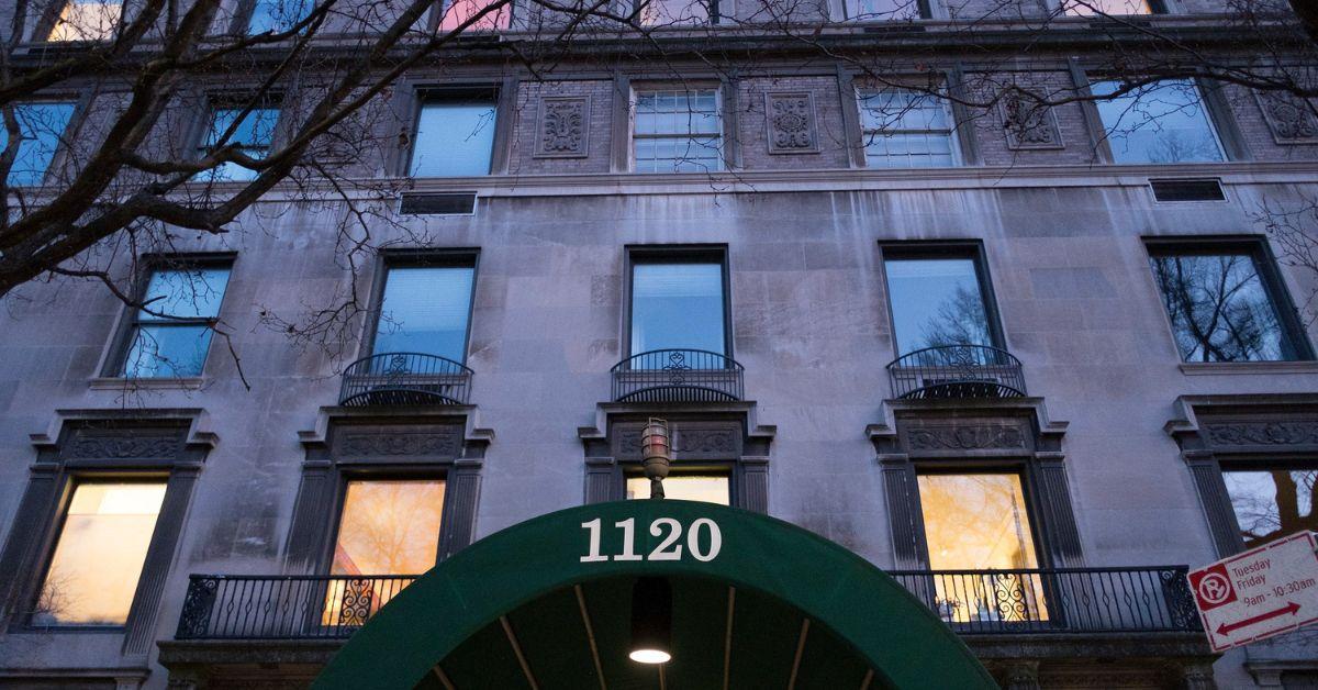 After more than 40 years off the market, the ground-floor maisonette once used by Newman and Woodward is now up for sale.