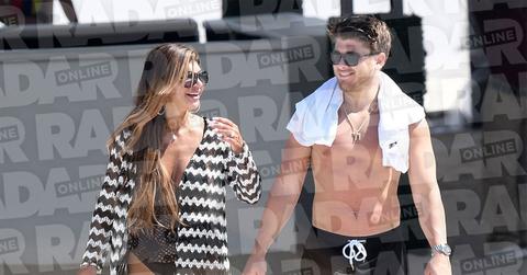 //teresa giudice new boyfriend blake schreck beach stroll cheating scandal pp