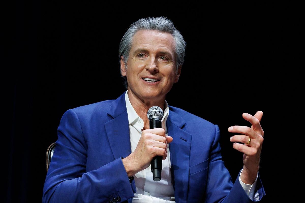 In his memoir, Newsom described his relationship with Rippey as 'the briefest of affairs.'