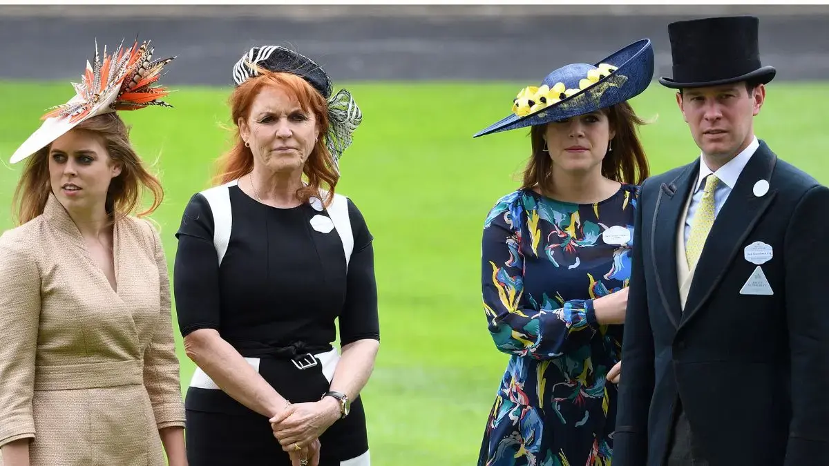 Photo of Sarah Ferguson, Jack Brooksbank. Princessed Eugenie and Beatrice