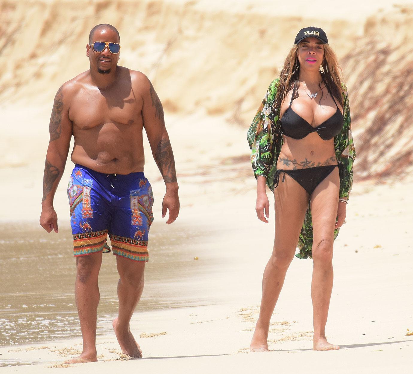 Wendy Williams Visits Beach In Tiny Bikini See The Photos