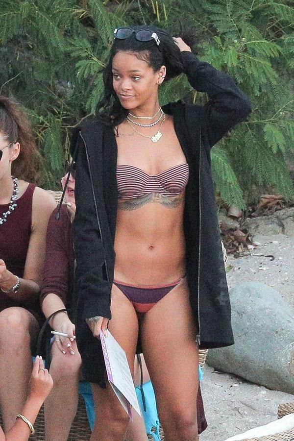 //celebrity winter beach bodies  pics​