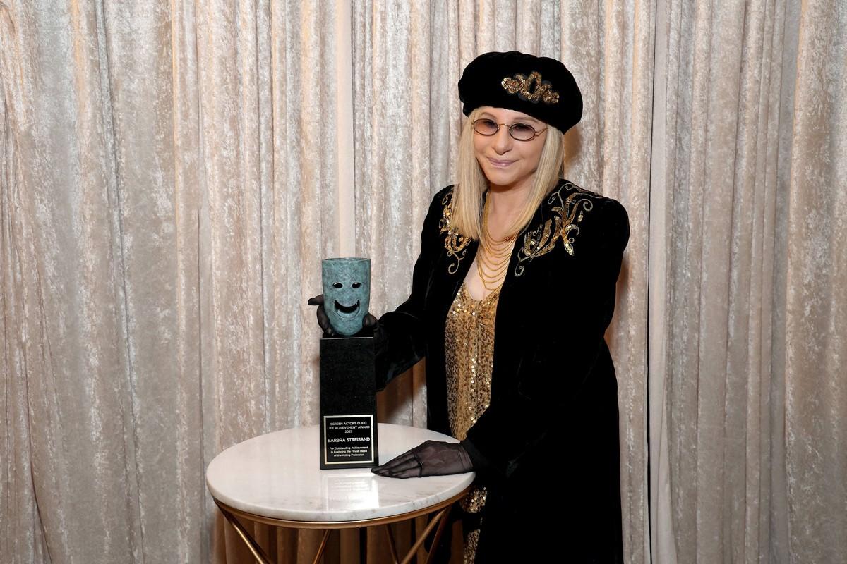 A Hollywood insider called Streisand's grandchild count 'probably an innocent mistake.'