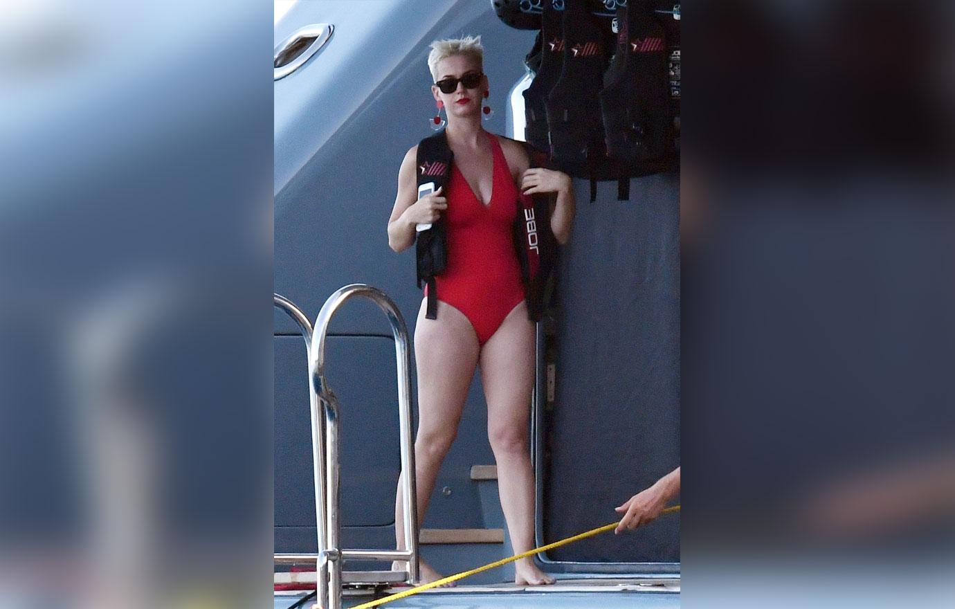 Katy perry sexy swimsuits capri