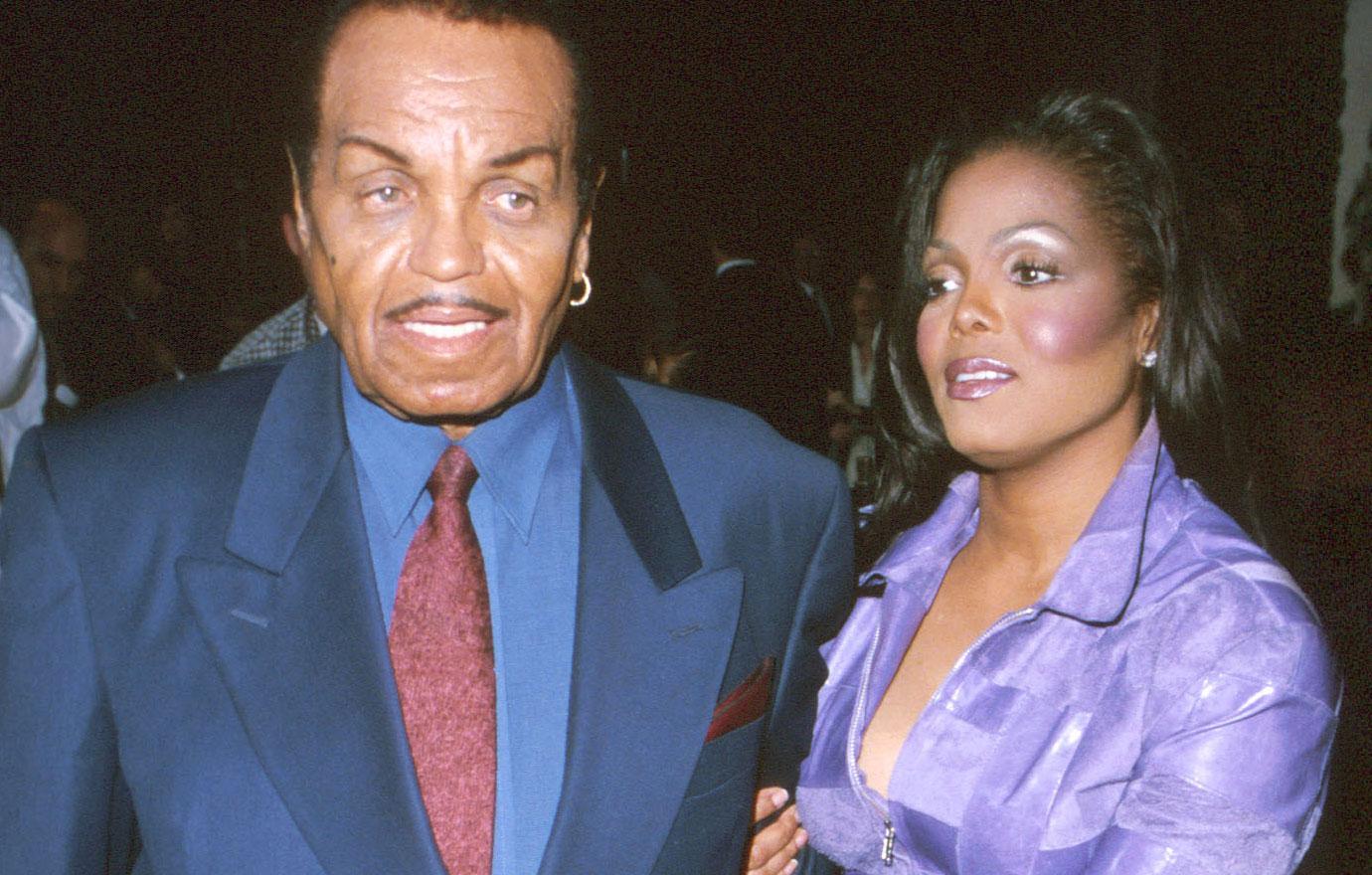 Janet Jackson Honors Dying Father Joe Jackson