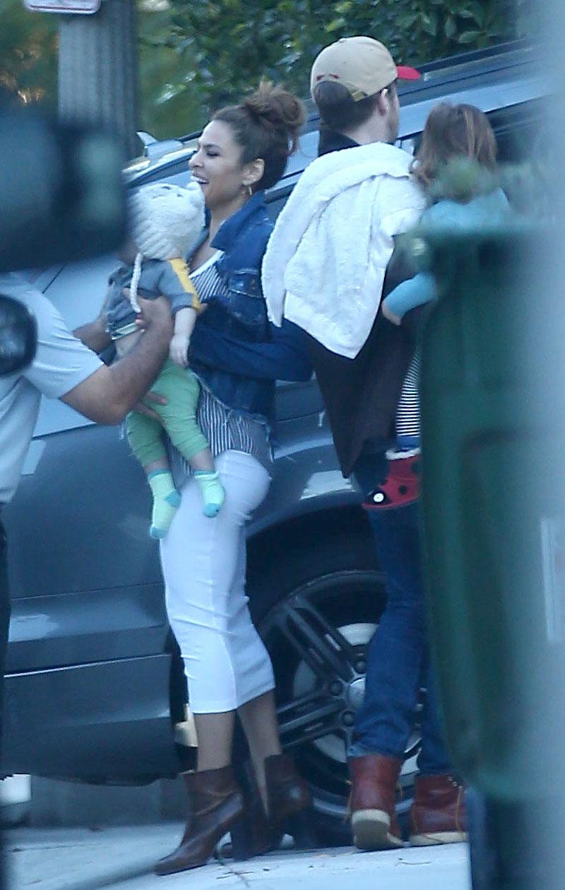 Ryan Gosling Eva Mendes Baby Family Sighting