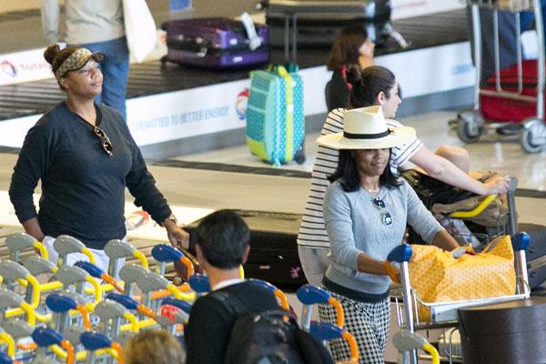 Queen Latifah At the Airport With Girlfriend