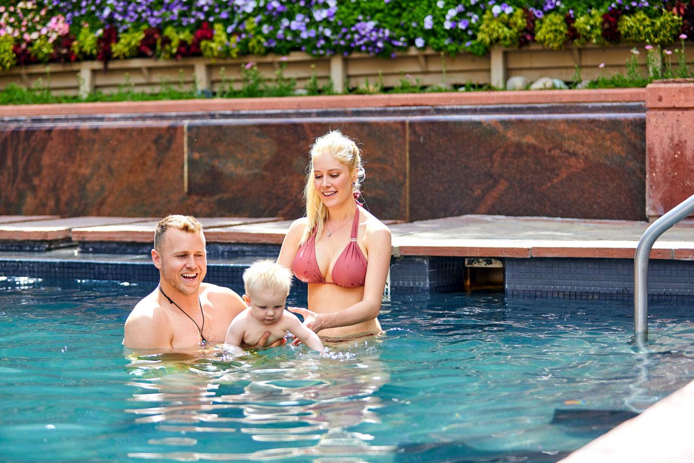 //Heidi Montag Baby Gunner Bikini Pool