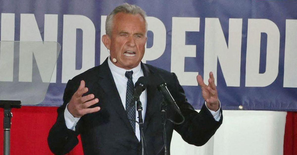 rfk jr independent campaign launch shaky start complains cant read