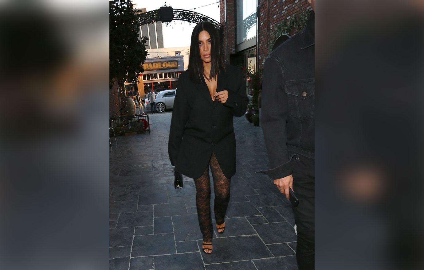 Kim Kardashian Kanye West Divorce Seprated Leaves Town