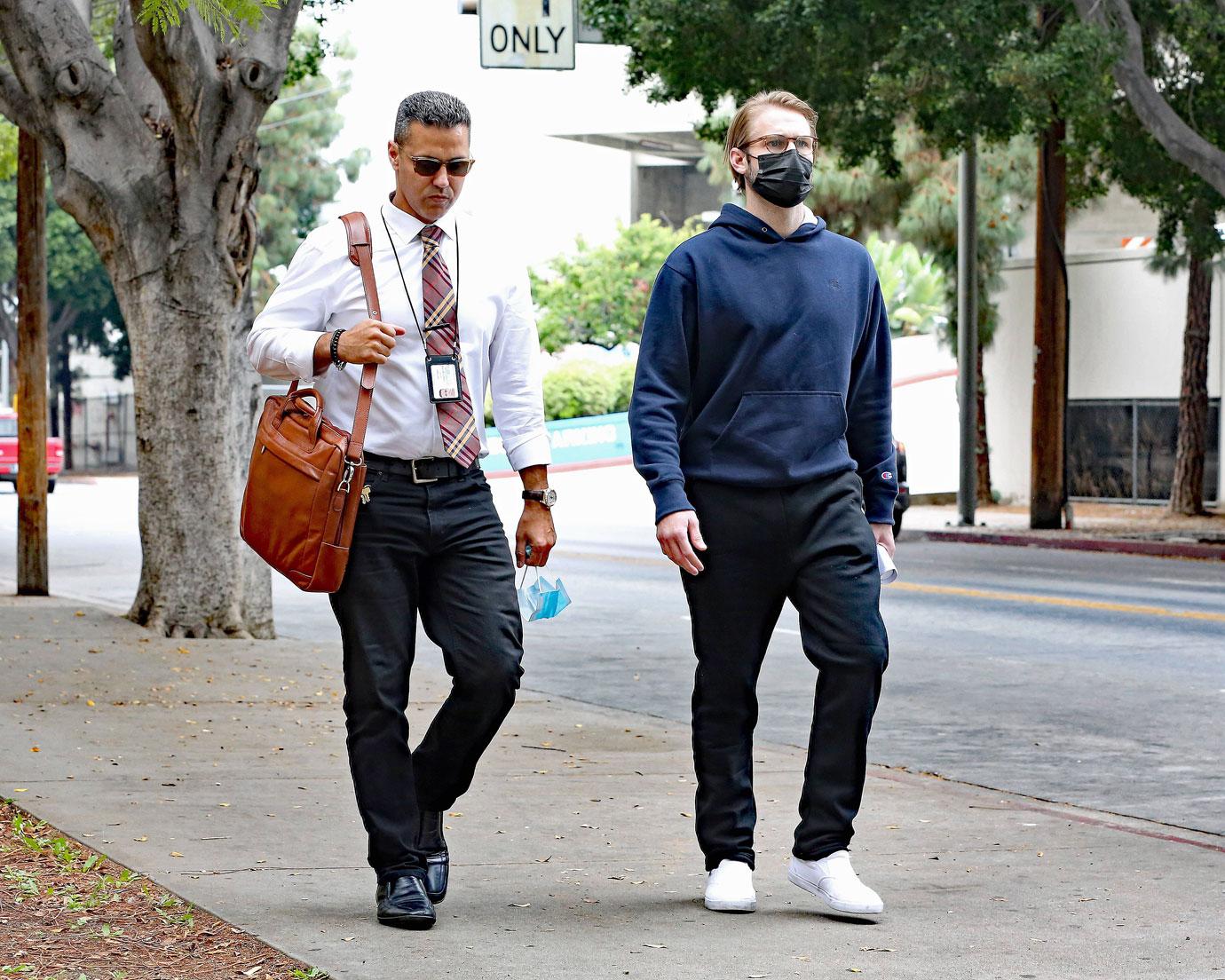 hayden panettieres ex boyfriend brain hickerson arrives at downtown jail in la