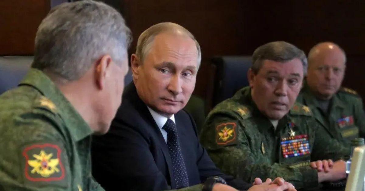 Putin's Top Commander Hospitalized After 'Assassination Attempt' With Poisoned Letter