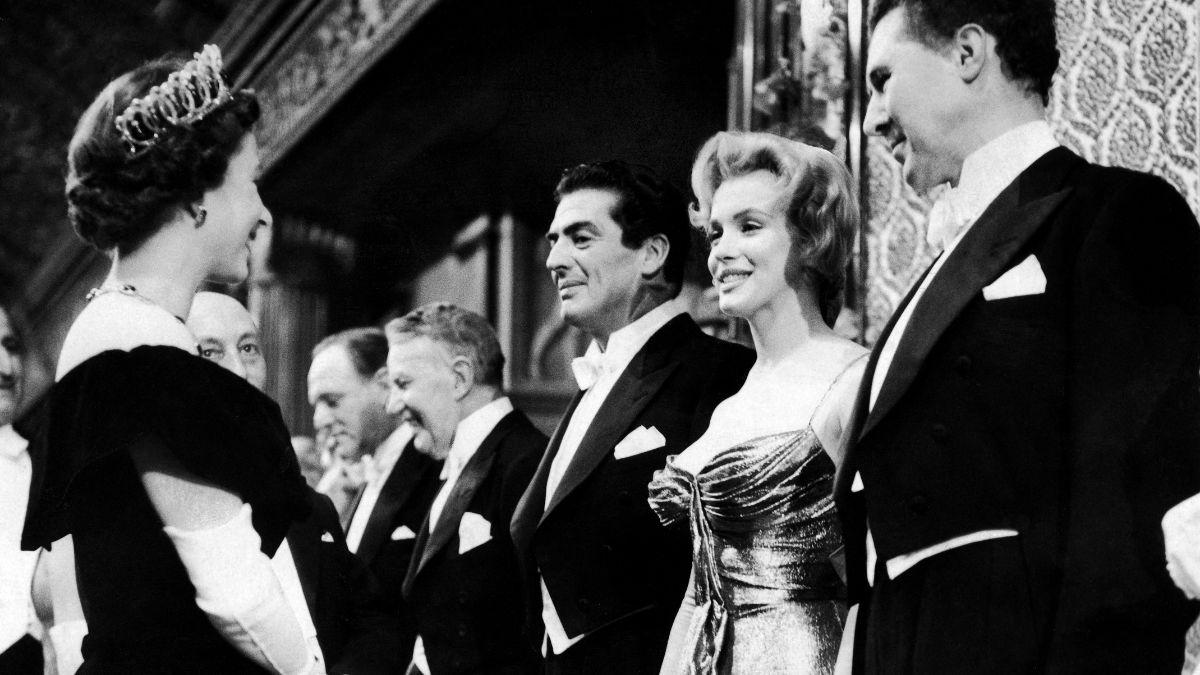 Photo of Queen Elizabeth and Marilyn Monroe