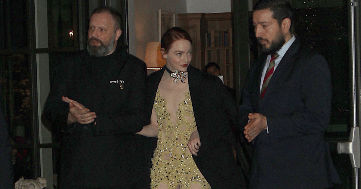 Emma Stone Sparks Concern With Bizarre Behavior at 'Poor Things' Premiere