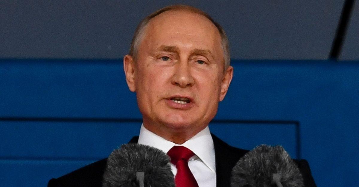 vladimir putin rumored to have staged visit to moscow military hospital