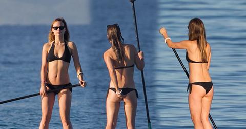 //olivia wilde bikini wedgie hawaii pp
