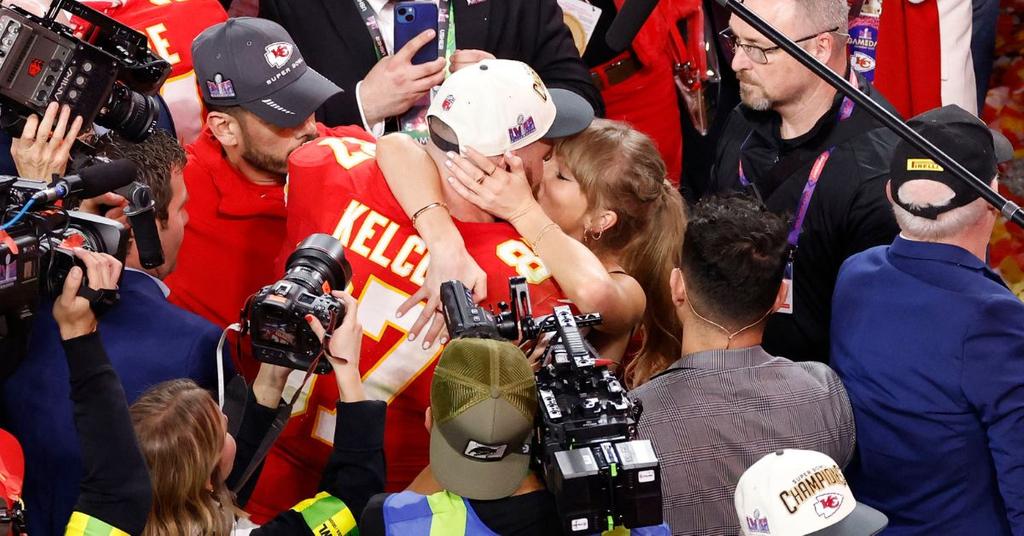 Taylor Swift Attends Kansas City Chiefs Opener Against the Baltimore