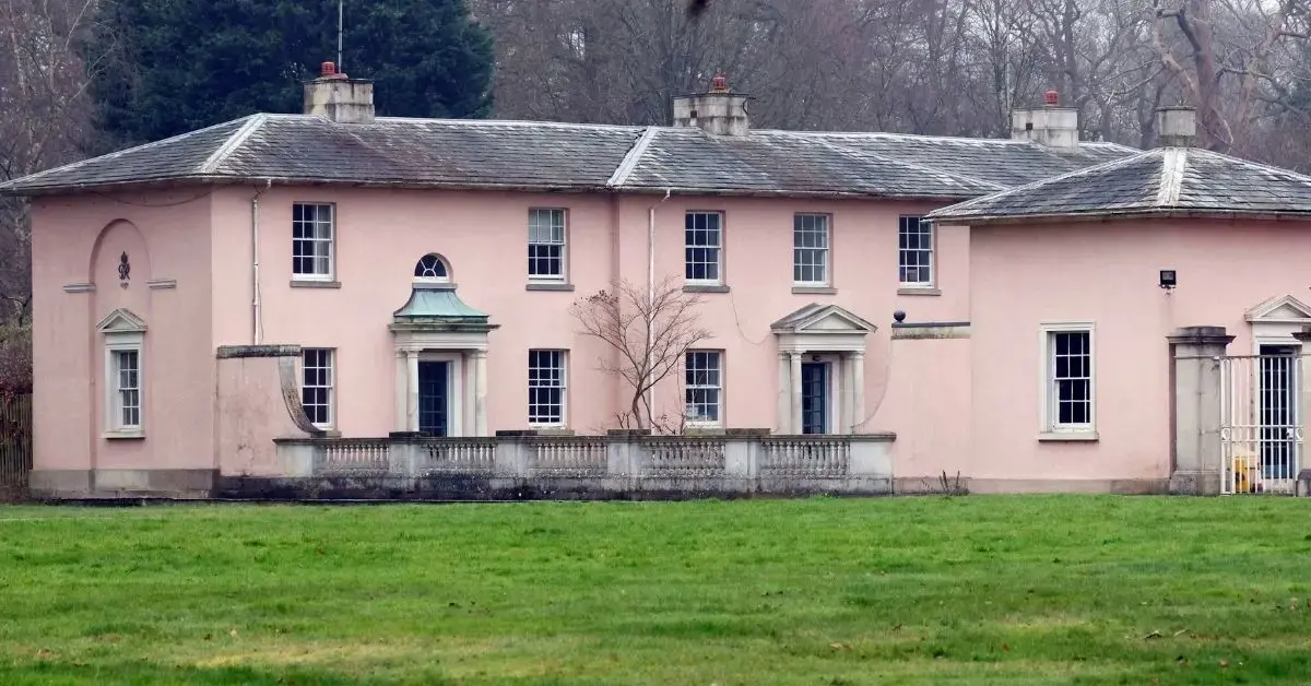 Photo of the Royal Lodge