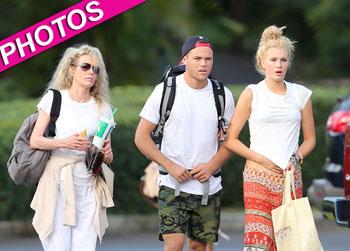 //kim bassinger birthday ireland baldwin hawaii post