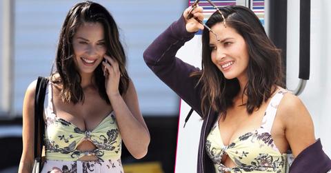 //Olivia Munn sexy cleavage aaron girlfriend PP